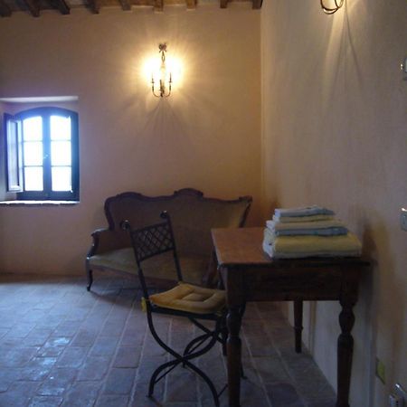 Borgo Storico Cisterna Villa Macerata Feltria Exterior foto