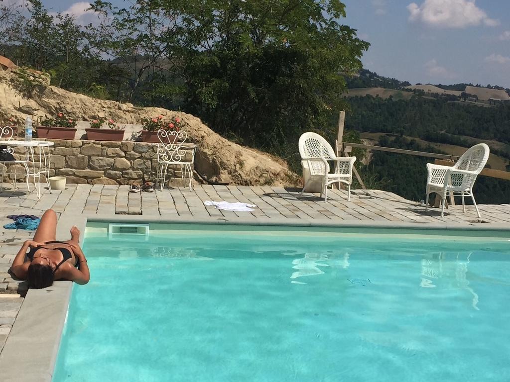 Borgo Storico Cisterna Villa Macerata Feltria Exterior foto